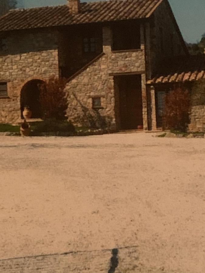 Azienda Agrituristica I Tre Casali Magione Exterior foto
